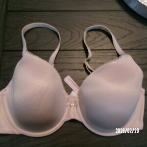 Victoria's Secret BODY BY VICTORIA  BEIGE UNDERWIRE Bra Lightly Padded 34DD